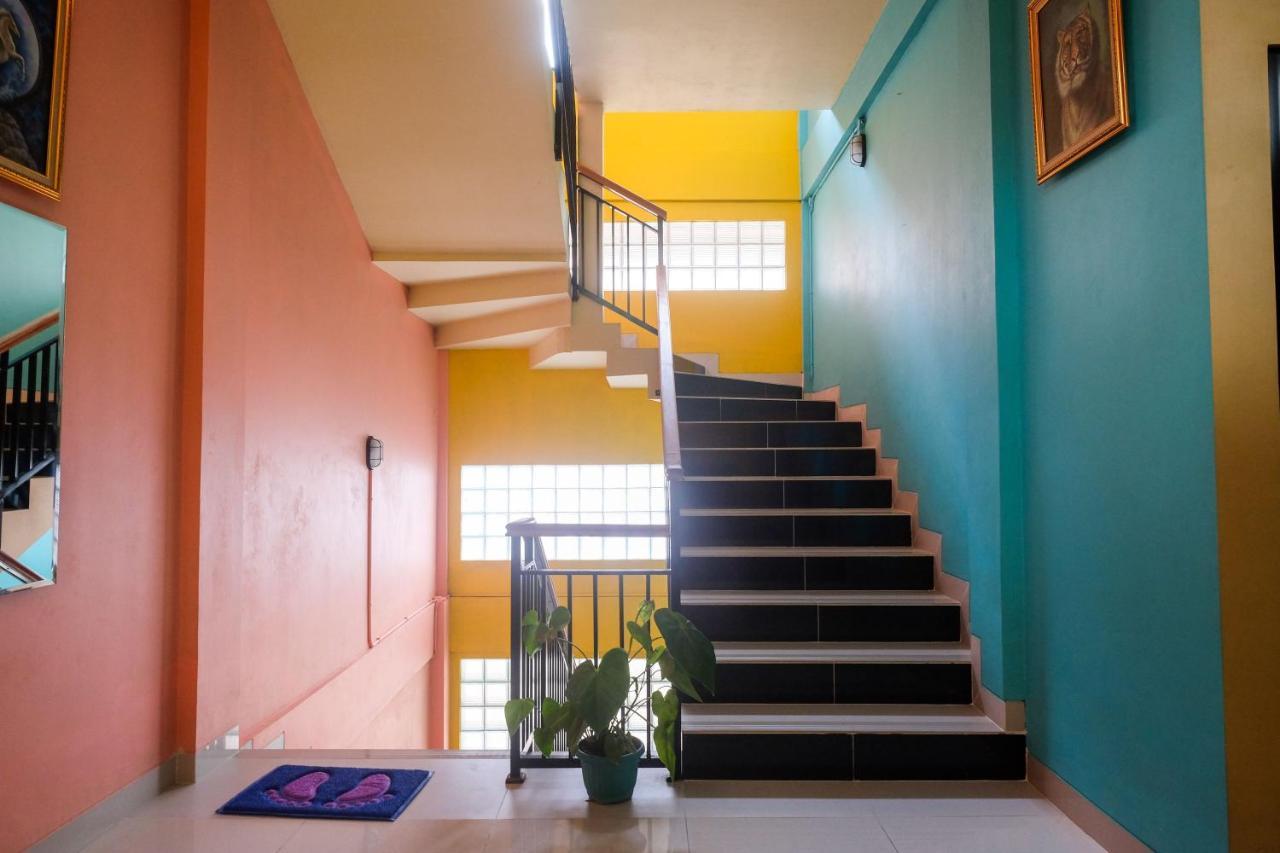 Sans Hotel Kumbang Yogyakarta By Reddoorz المظهر الخارجي الصورة