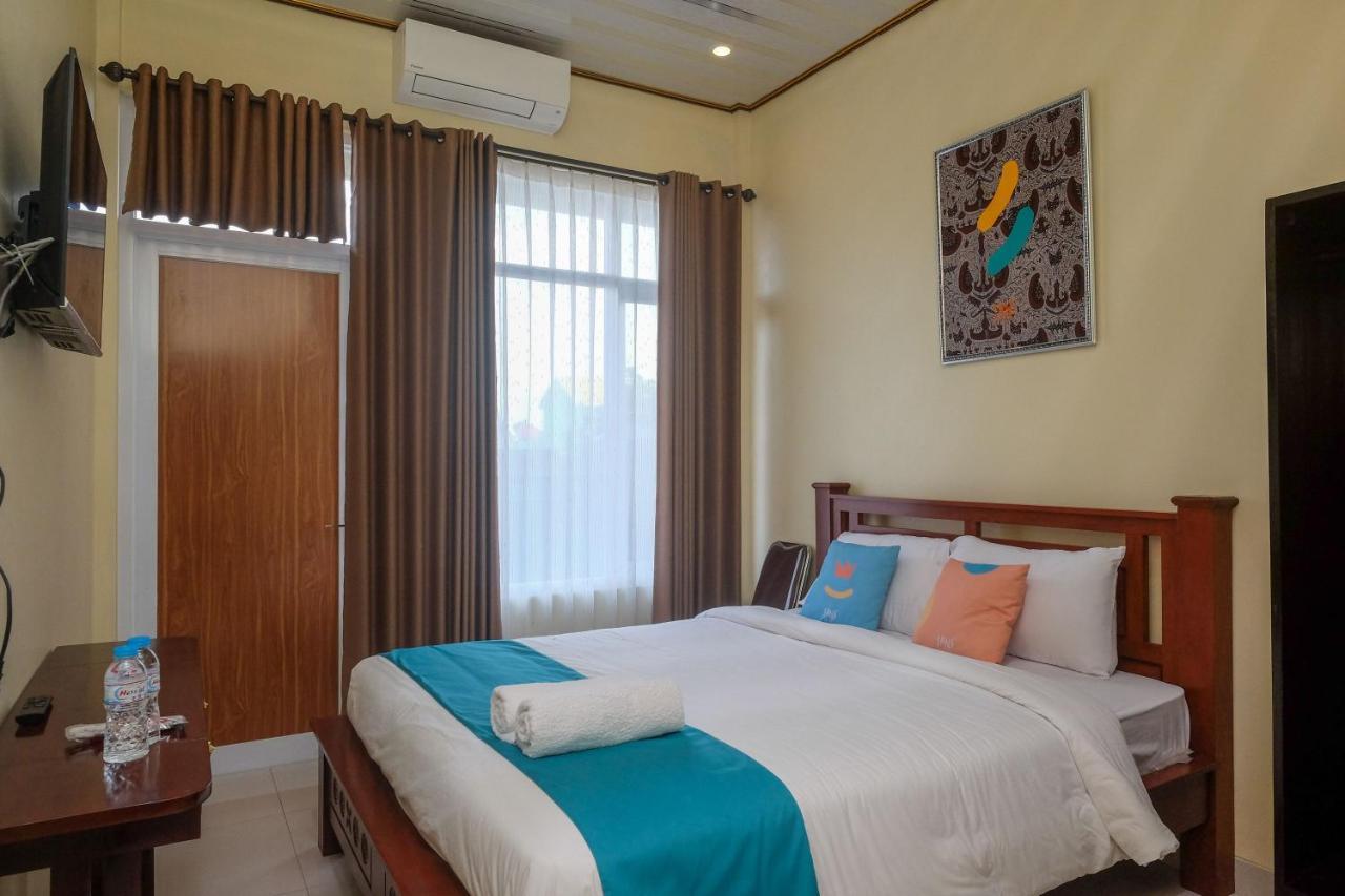 Sans Hotel Kumbang Yogyakarta By Reddoorz المظهر الخارجي الصورة