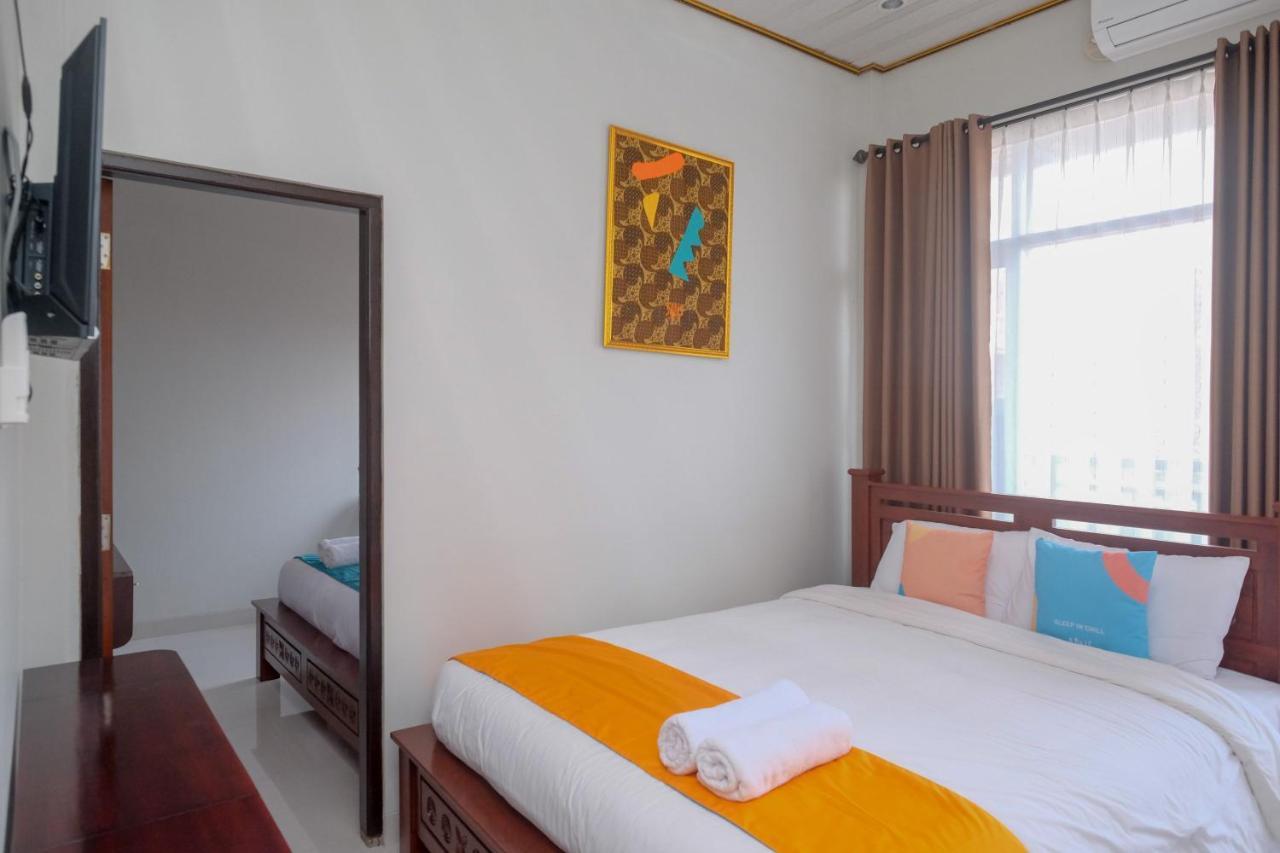 Sans Hotel Kumbang Yogyakarta By Reddoorz المظهر الخارجي الصورة