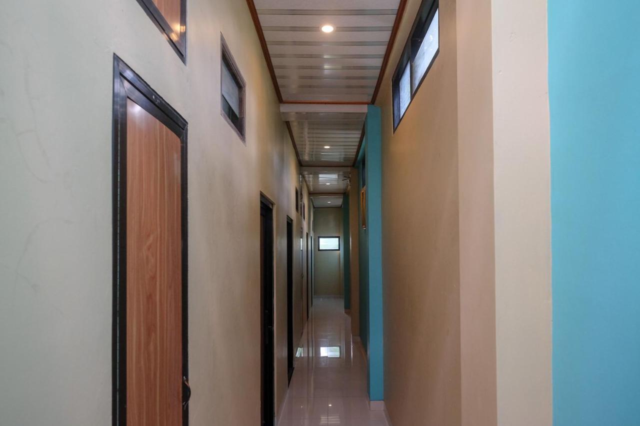 Sans Hotel Kumbang Yogyakarta By Reddoorz المظهر الخارجي الصورة